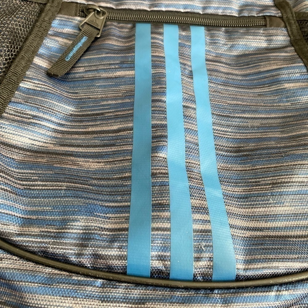 Adidas drawstring bag - Picture 13 of 14
